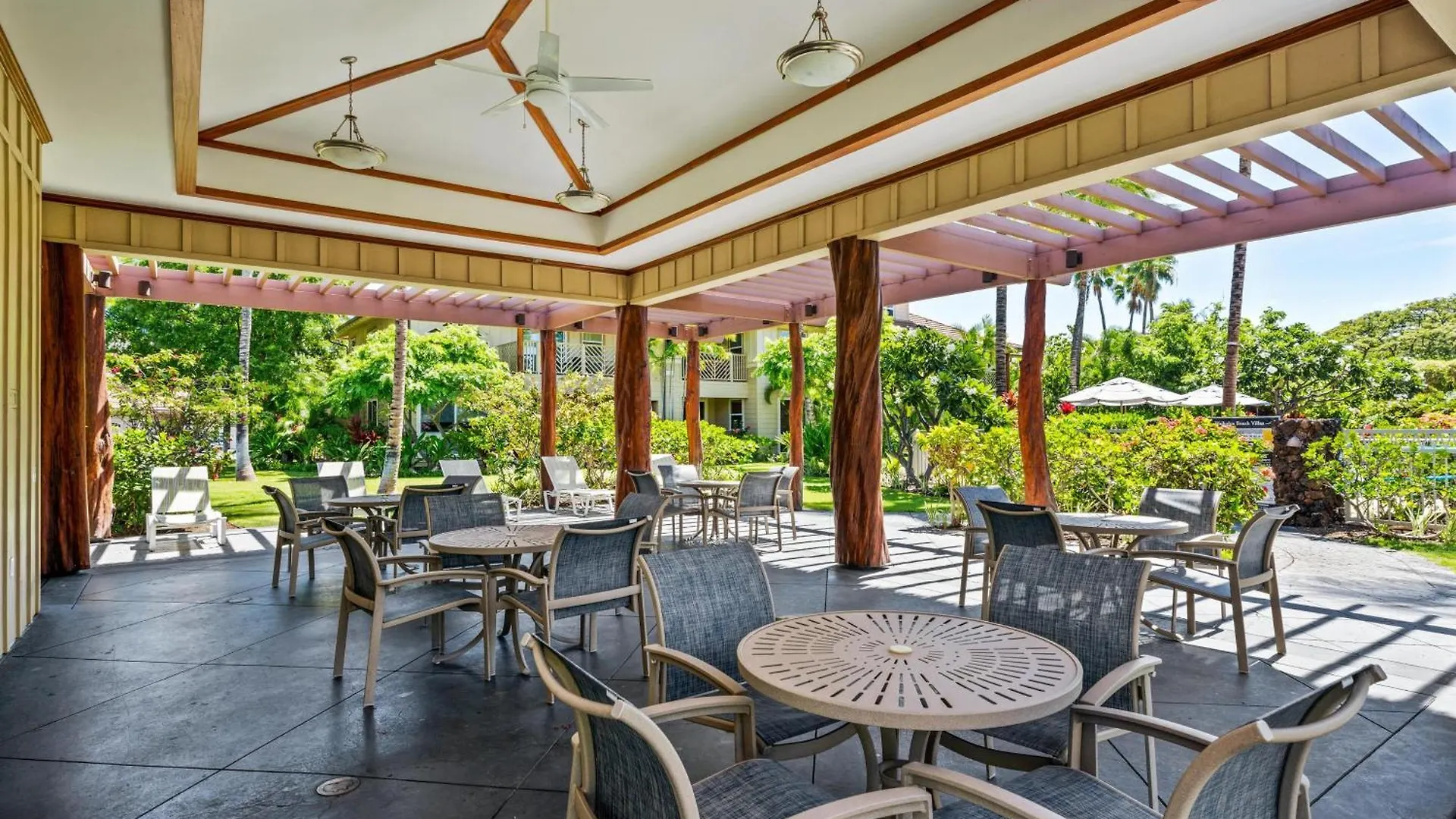 L2 Waikoloa Beach Villas 0*,