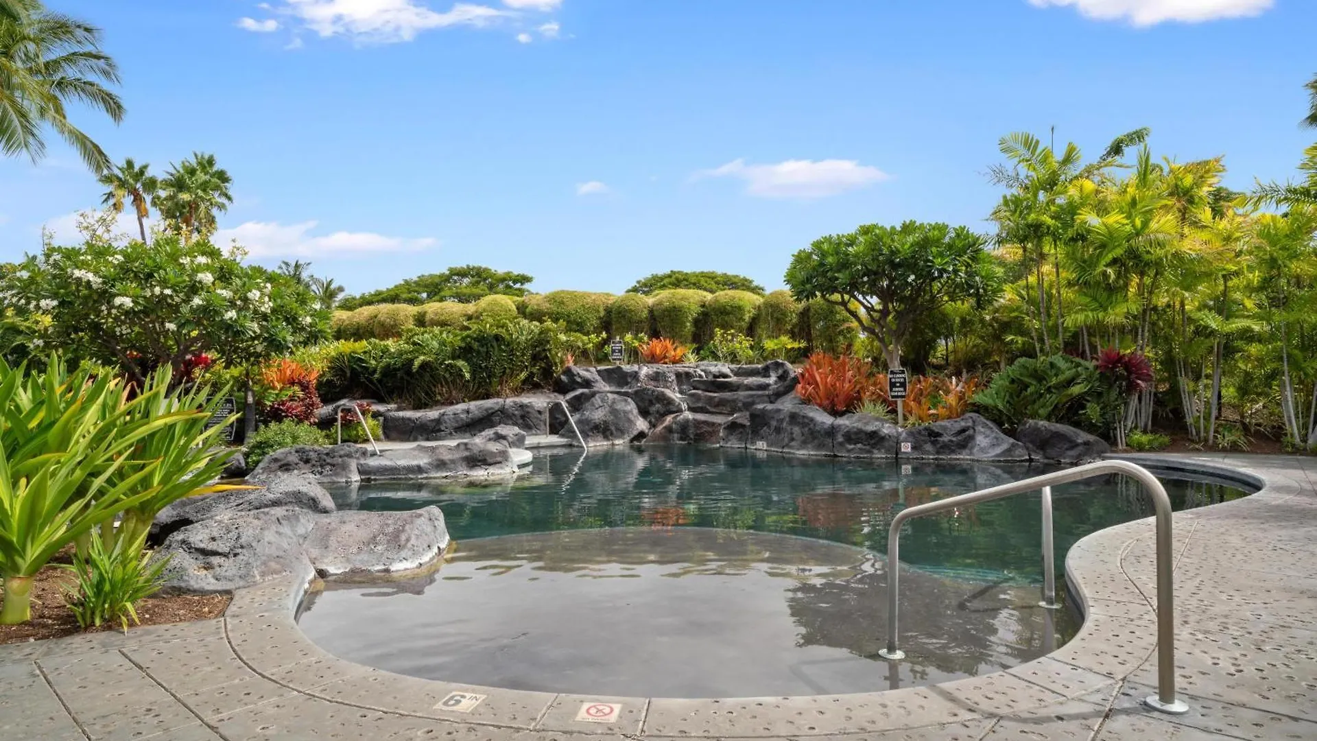 L2 Waikoloa Beach Villas 0*,